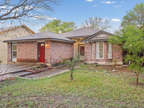 158 Oak River DR, Cedar Creek, TX 78612