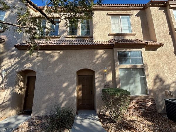 8409 Tiger Woods Avenue , Las Vegas, NV 89128