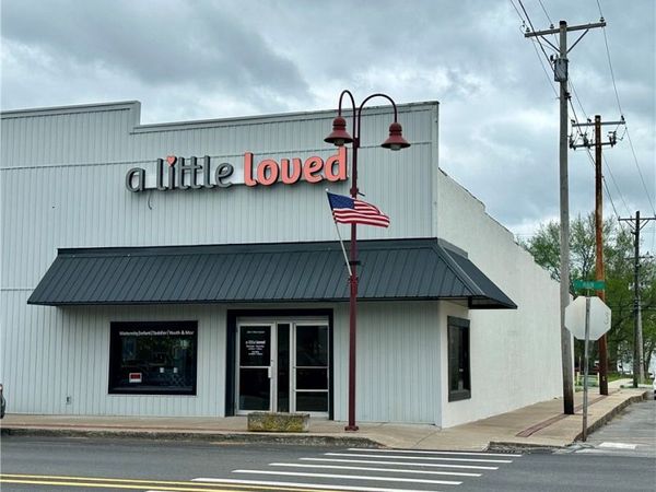 201 E Main Street, Gentry, AR 72734
