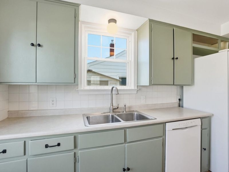 528 E Beechwold Boulevard, Columbus, OH 43214 Photo 12