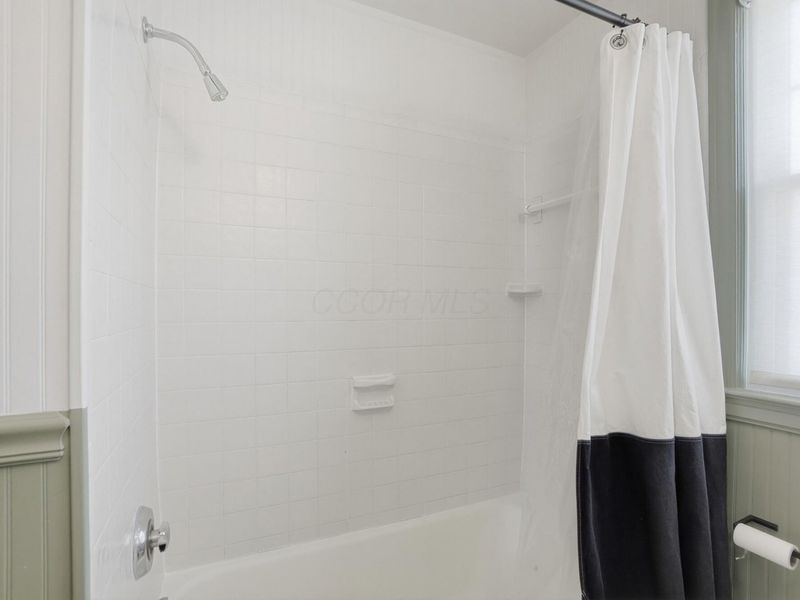 528 E Beechwold Boulevard, Columbus, OH 43214 Photo 24