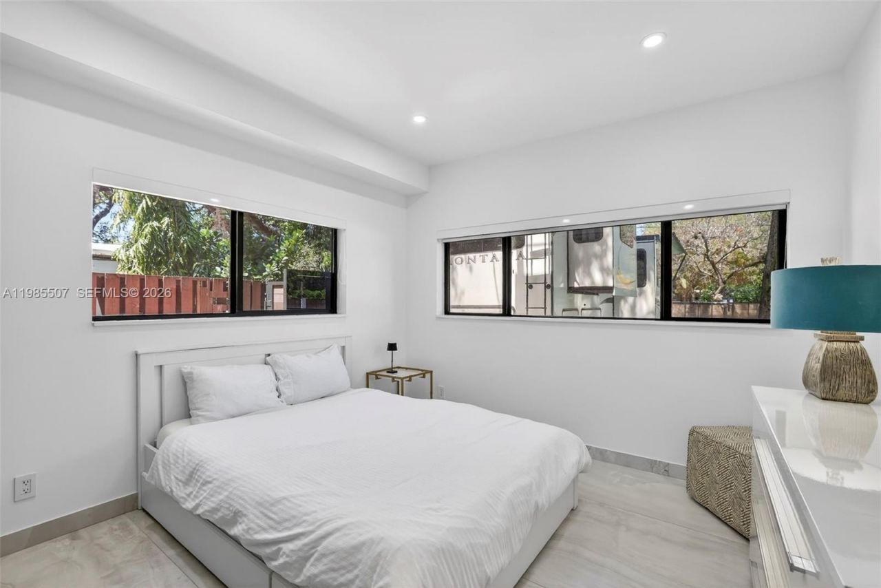 3000 Riverland Rd , Fort Lauderdale, FL 33312 Photo