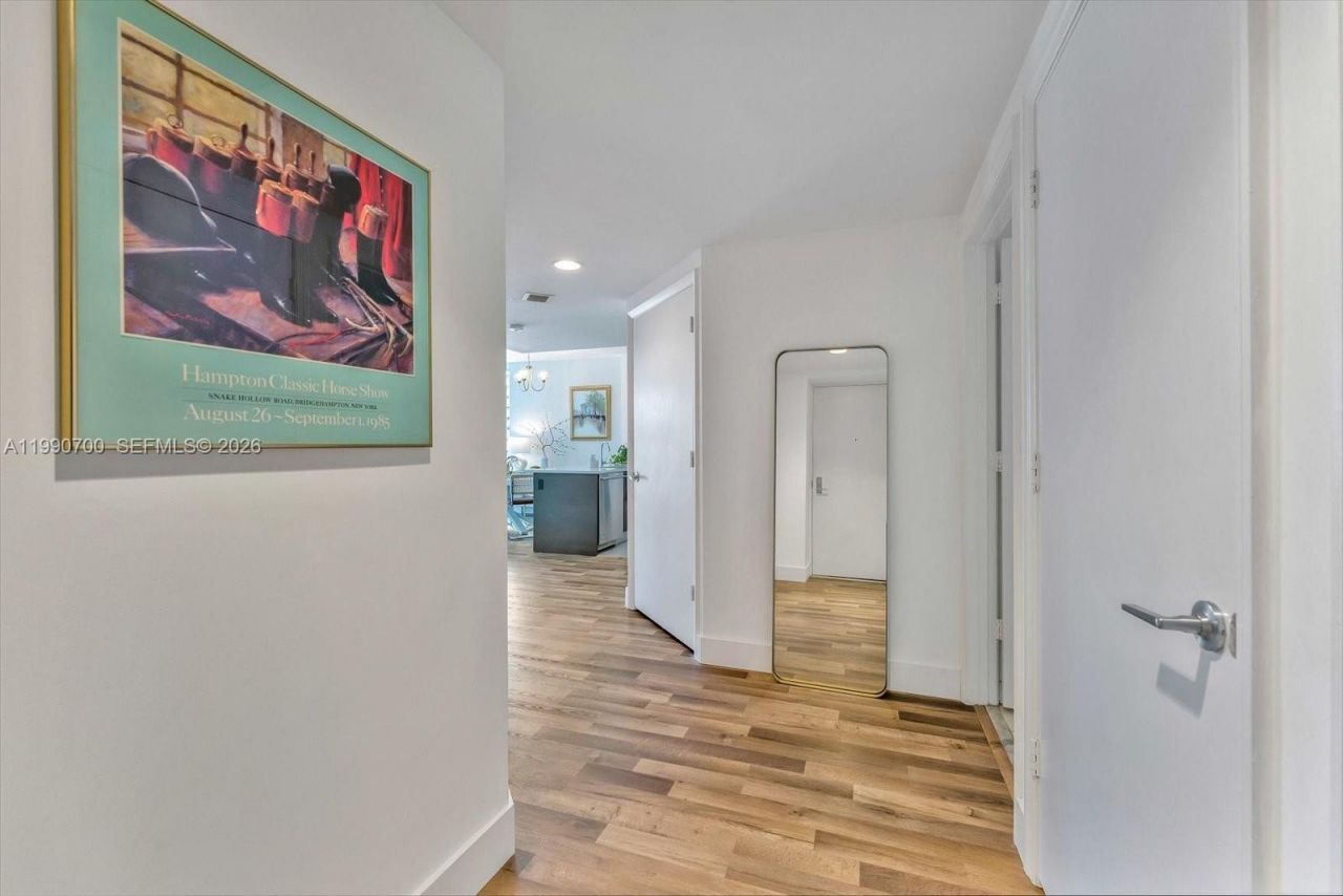 500 Brickell Ave, Unit 1810, Miami, FL 33131 Photo