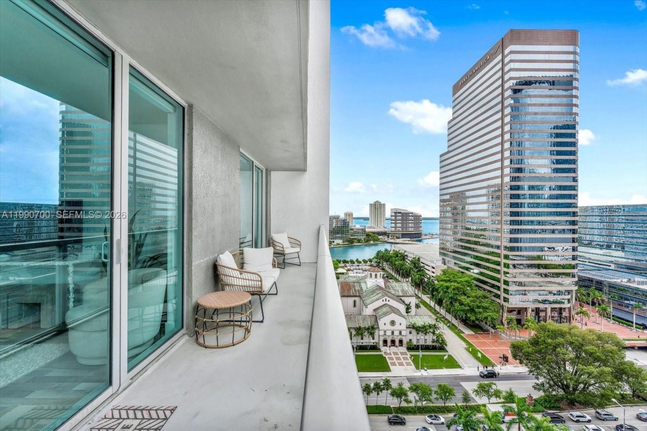 500 Brickell Ave, Unit 1810, Miami, FL 33131 Photo