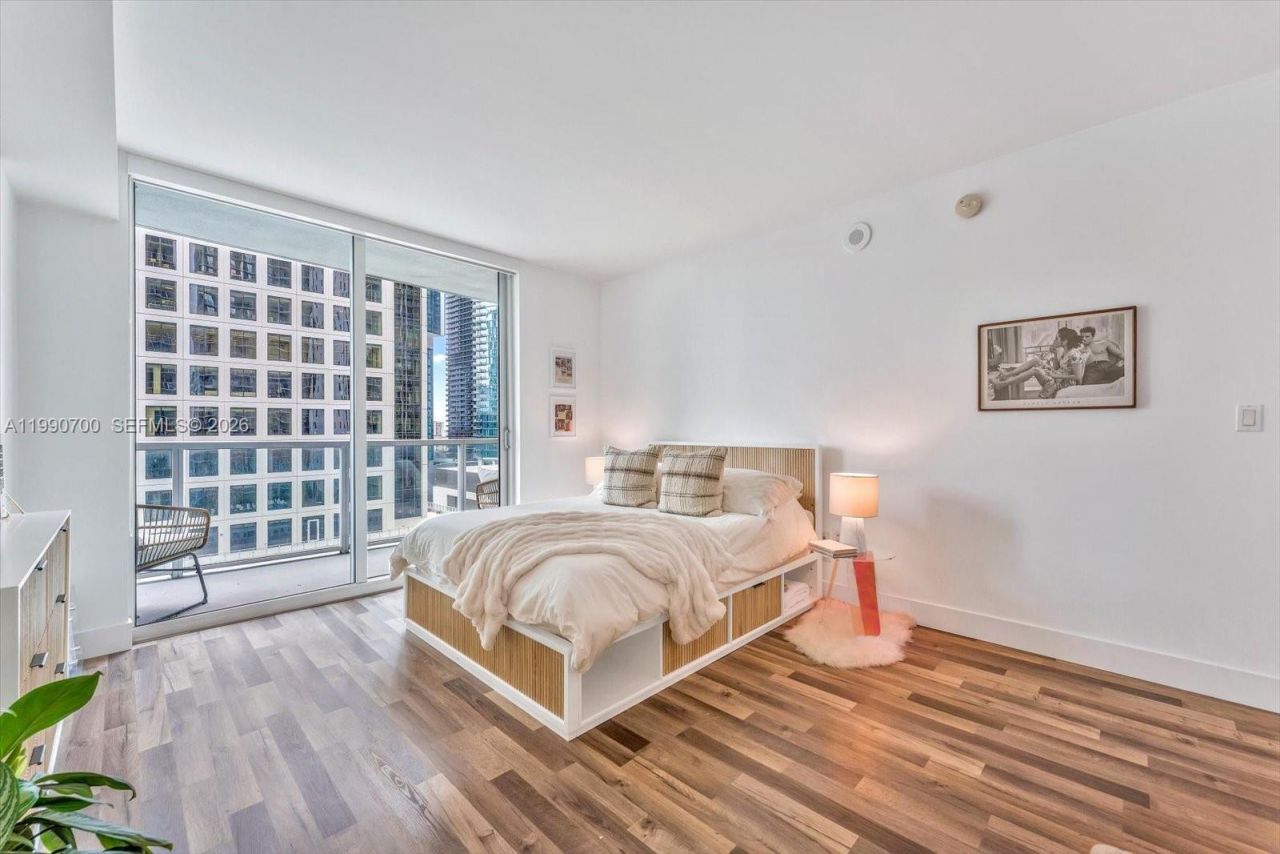 500 Brickell Ave, Unit 1810, Miami, FL 33131 Photo