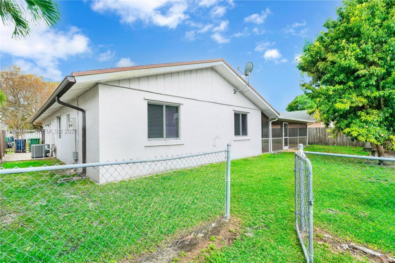 12911 SW 148th Terr Rd, Miami, FL 33186 Photo