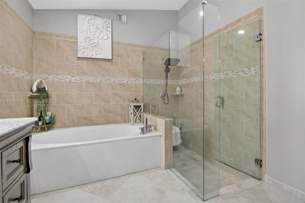 284 SW 180th Ave, Pembroke Pines, FL 33029 Photo