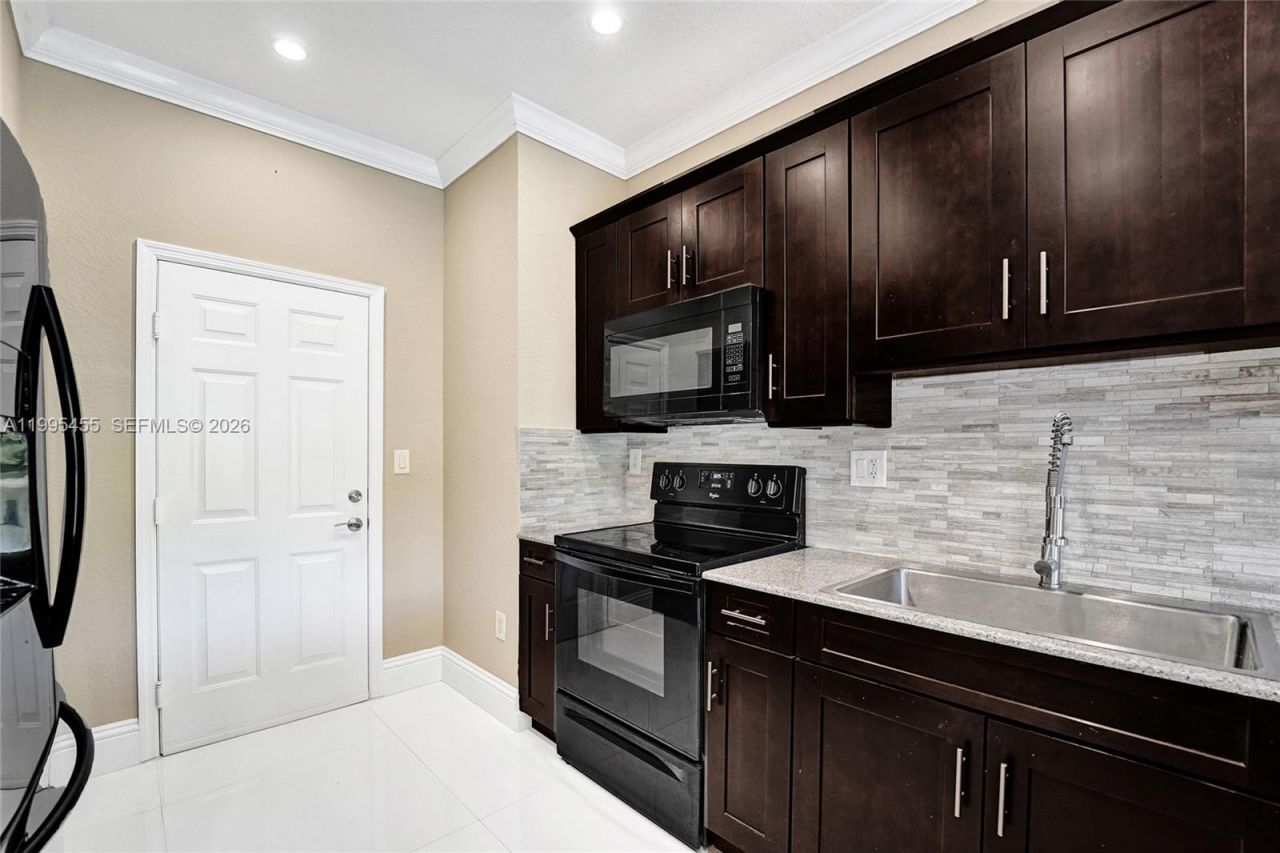 5144 SW 141st Ter, Miramar, FL 33027 Photo