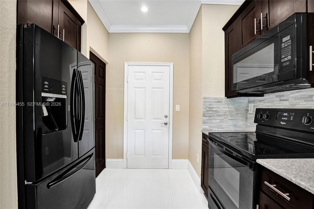 5144 SW 141st Ter, Miramar, FL 33027 Photo