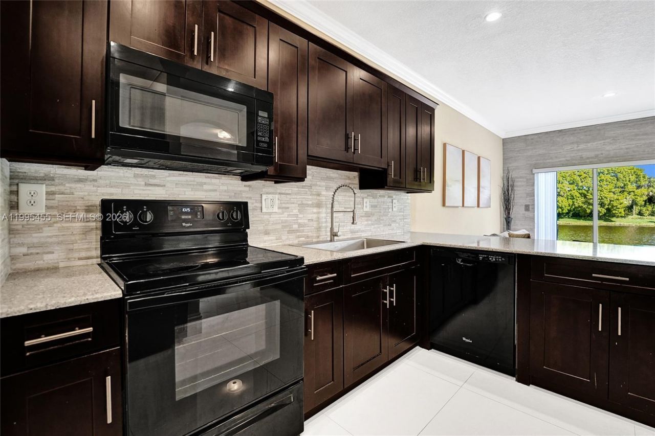 5144 SW 141st Ter, Miramar, FL 33027 Photo