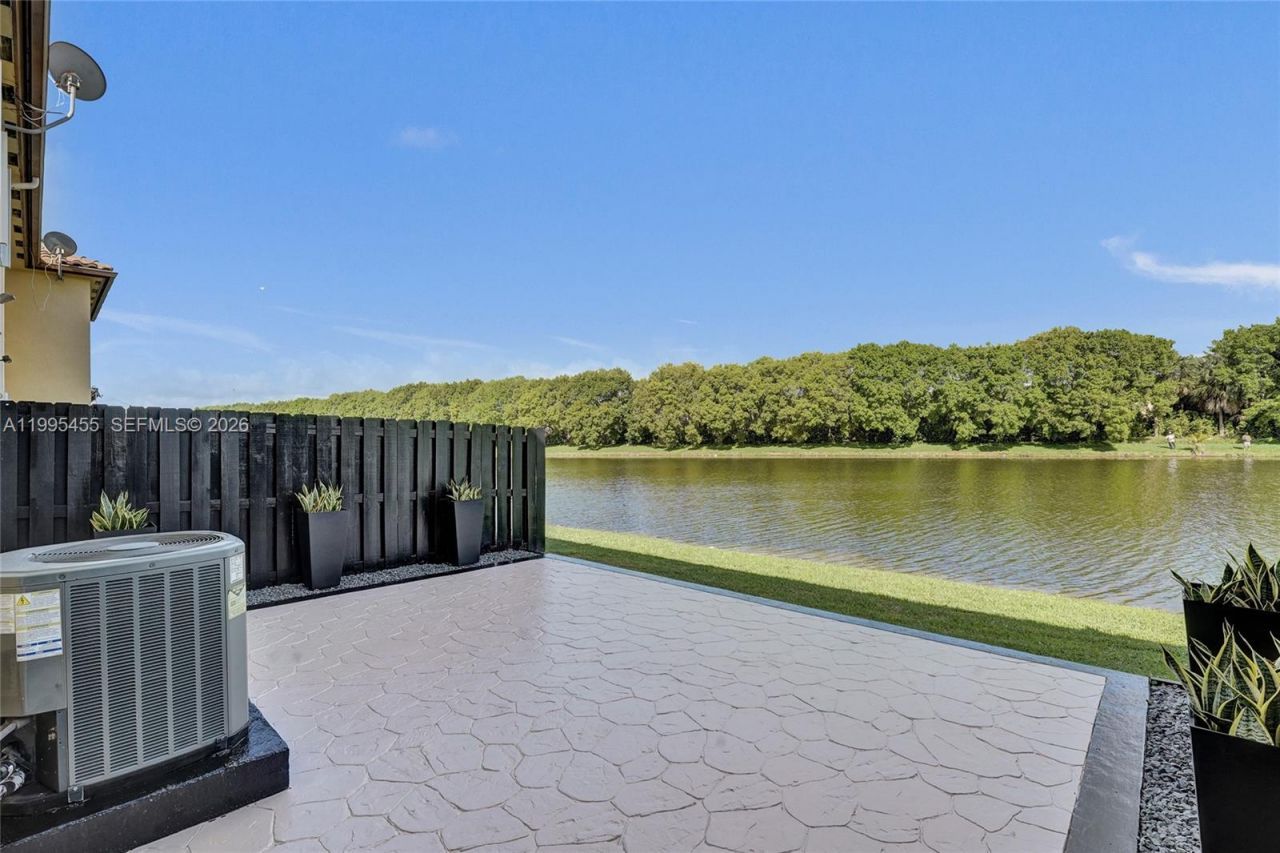 5144 SW 141st Ter, Miramar, FL 33027 Photo