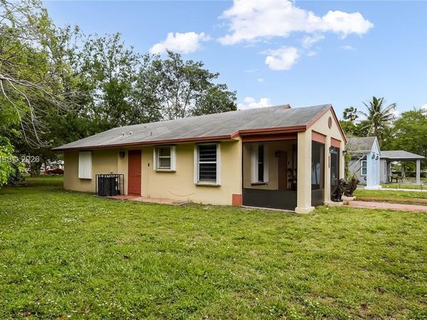 12235 SW 202nd St, Unit 12235, Miami, FL 33177