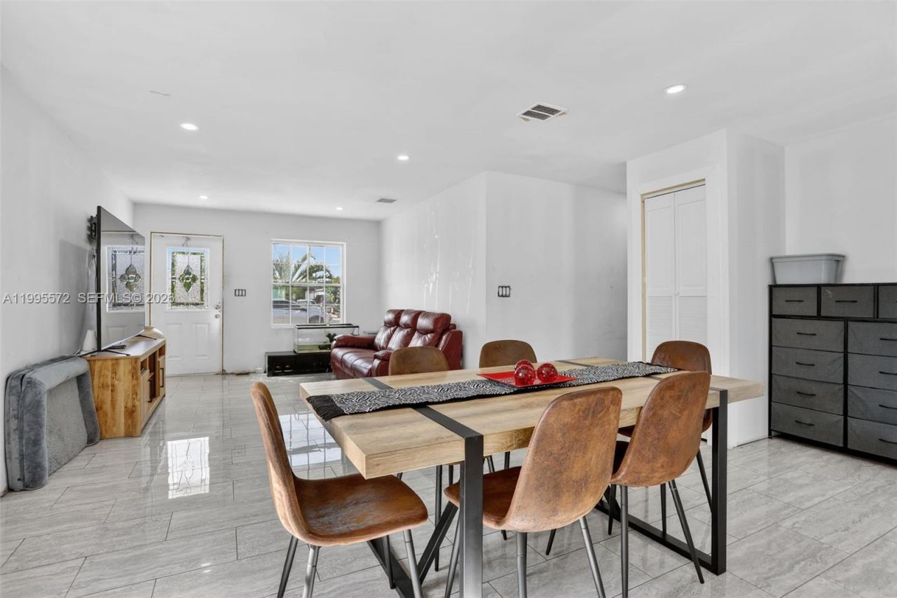 681 NW 21st St, Pompano Beach, FL 33060 Photo