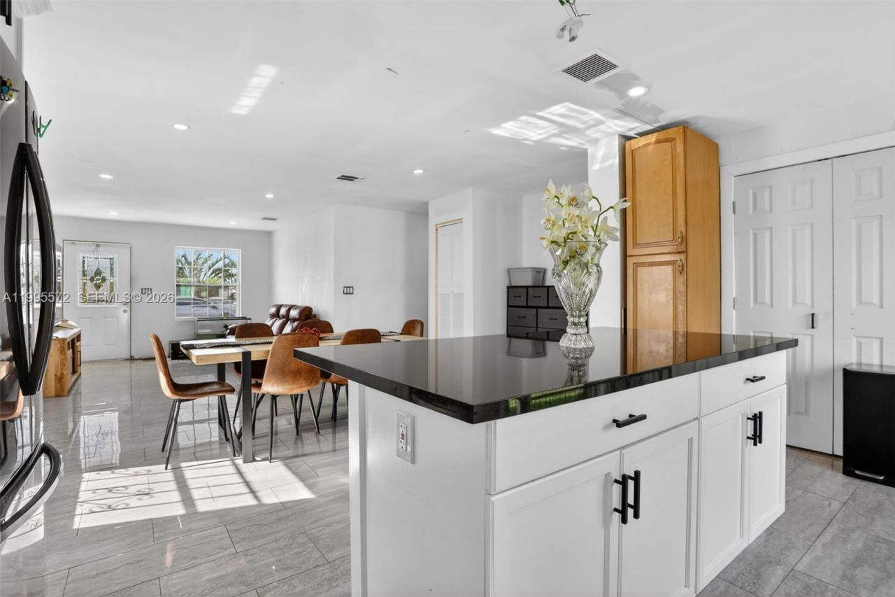 681 NW 21st St, Pompano Beach, FL 33060 Photo