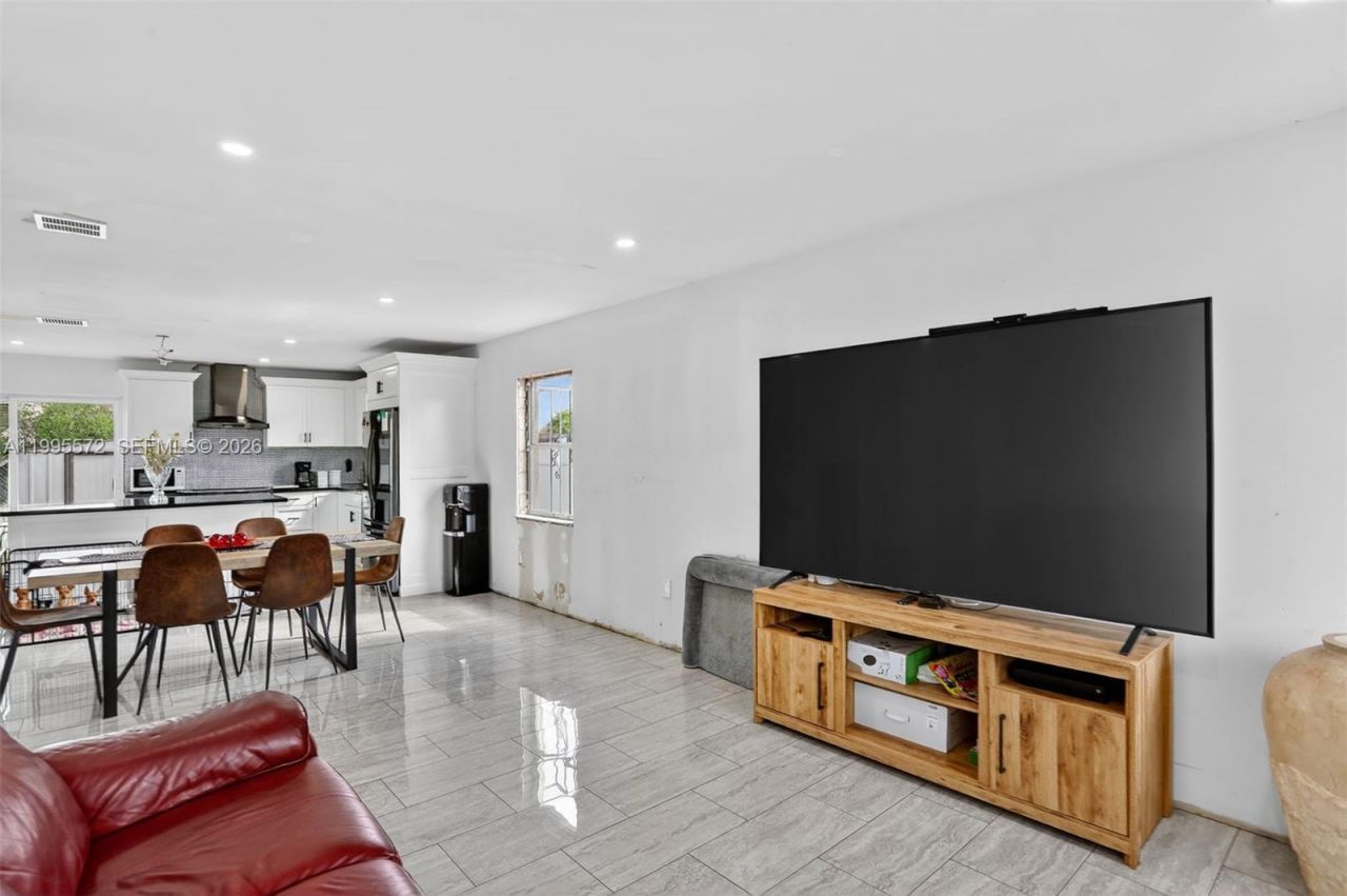 681 NW 21st St, Pompano Beach, FL 33060 Photo