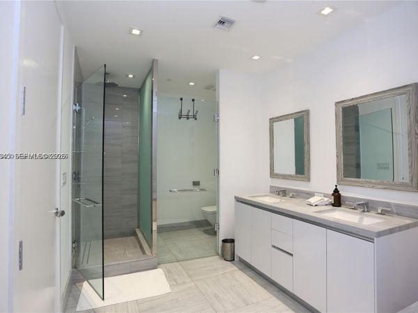 16901 Collins Ave , Unit 904, Sunny Isles Beach, FL 33160