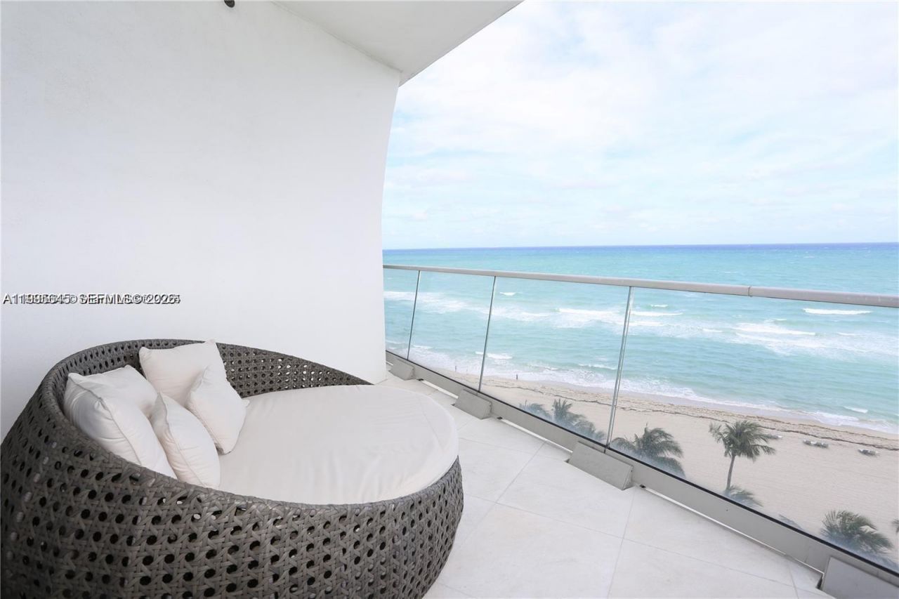 16901 Collins Ave , Unit 904, Sunny Isles Beach, FL 33160 Photo