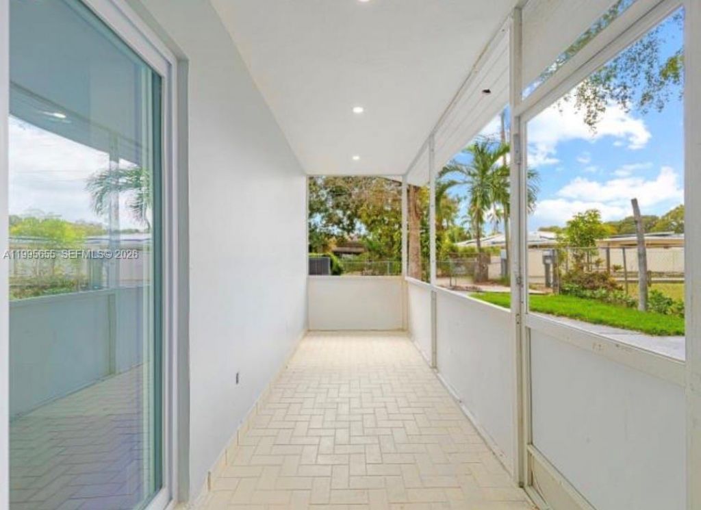 816 N Golf Dr, Hollywood, FL 33021 Photo