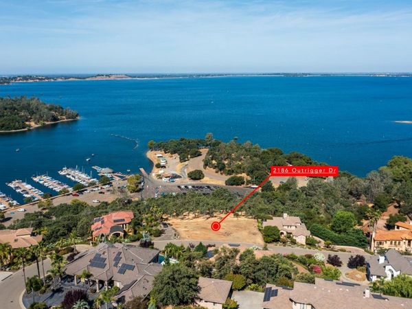 2186 Outrigger Dr, El Dorado Hills, CA 95762