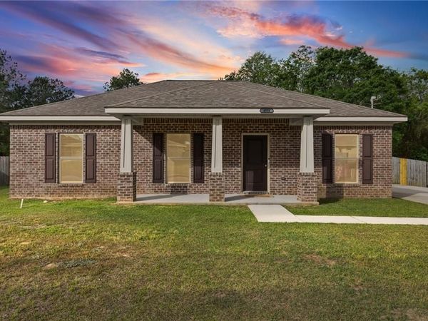 4976 Daniels Drive W, Mobile, AL 36695
