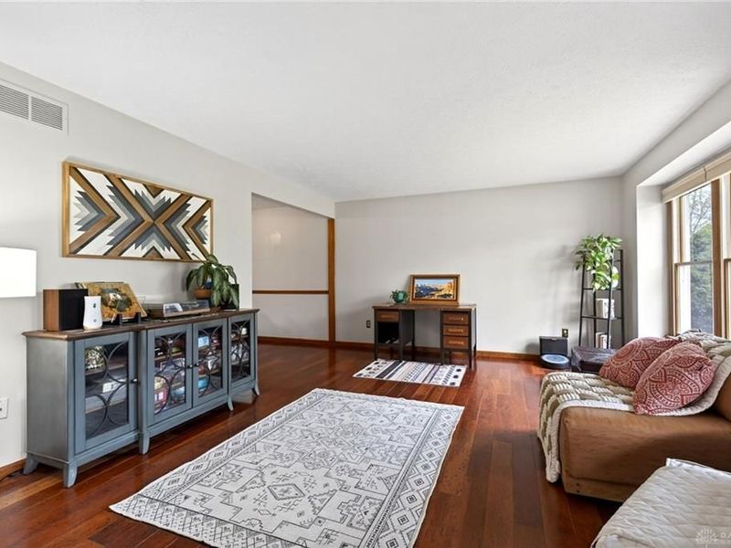 4165 Summerfield Drive, Dayton, OH 45432 Photo 5