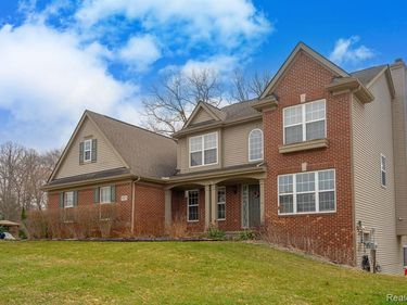 8925 El Dorado Drive, White Lake Twp, MI 48386