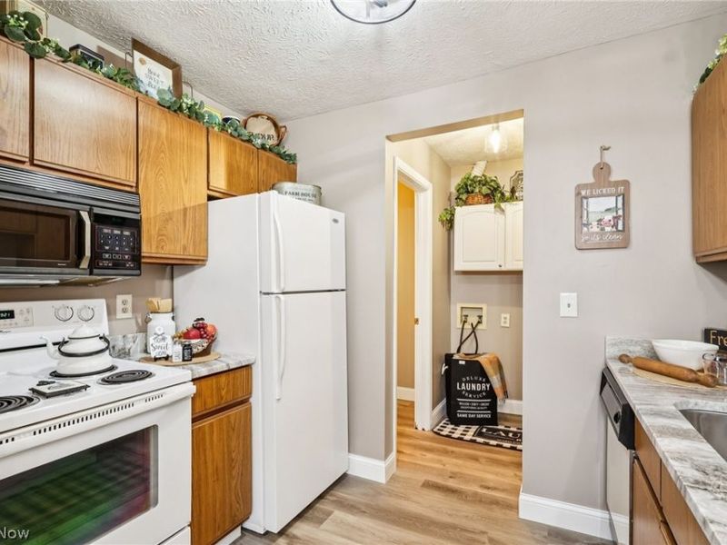 7073 Village Drive, Concord Township, OH 44060 Photo 5