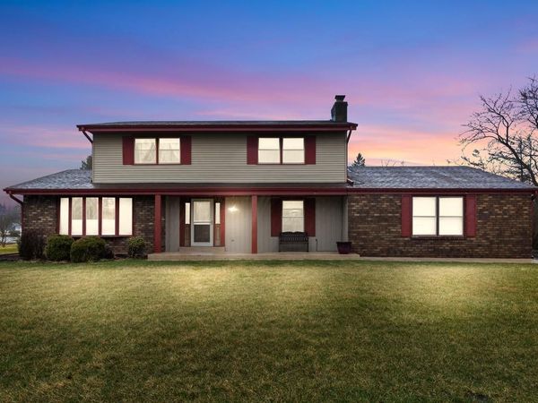 1326 W Zedler LANE, Mequon, WI 53092