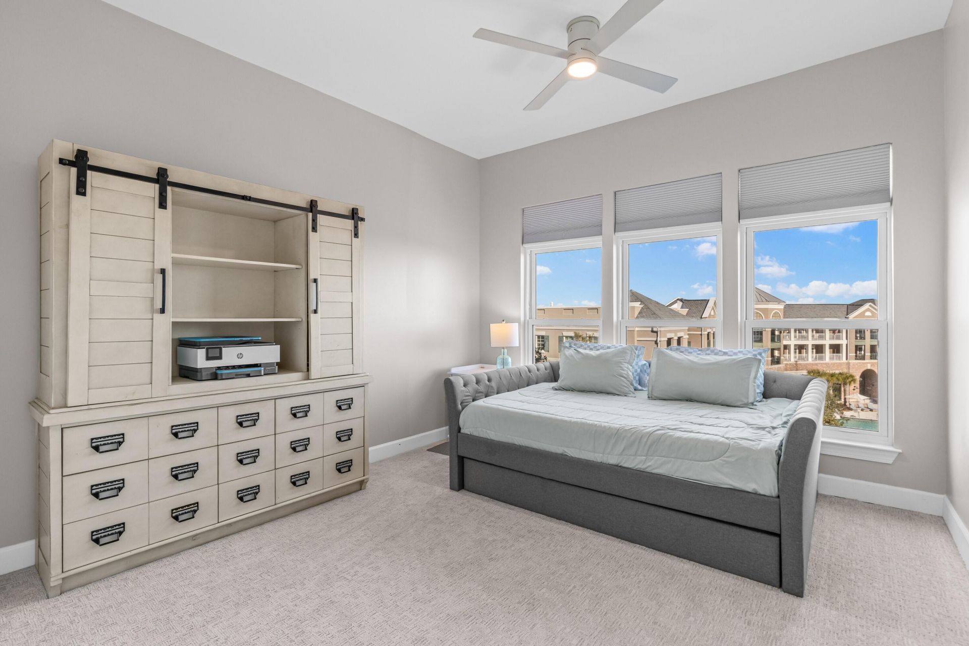 145 Pier View Street Photo 17