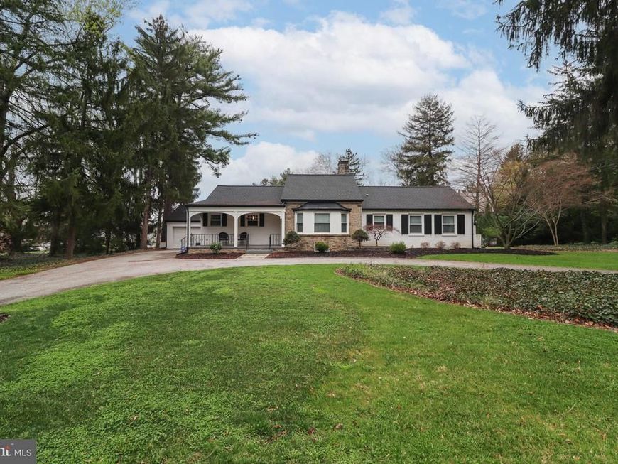 1023 Brockie Drive, York, PA 17403 Main Photo