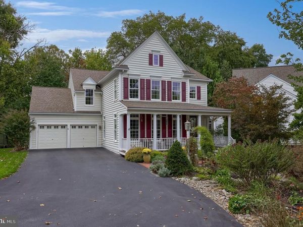 6 THICKET LANE, LANCASTER, PA 17602