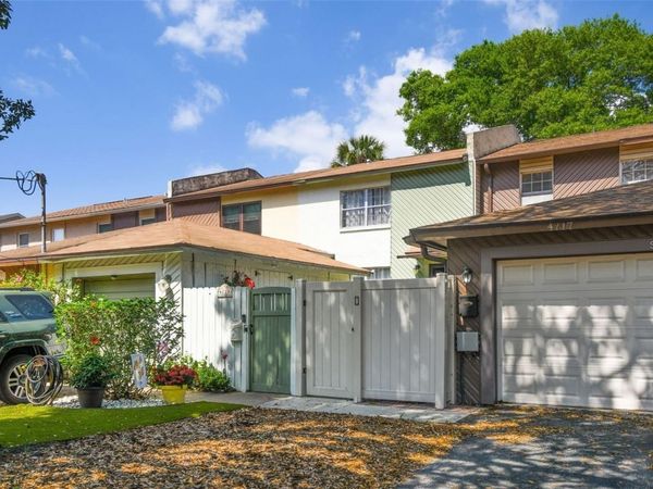 4717 W VASCONIA STREET , TAMPA, FL 33629