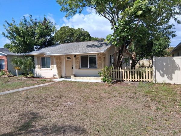 2855 40TH AVENUE N, ST PETERSBURG, FL 33714