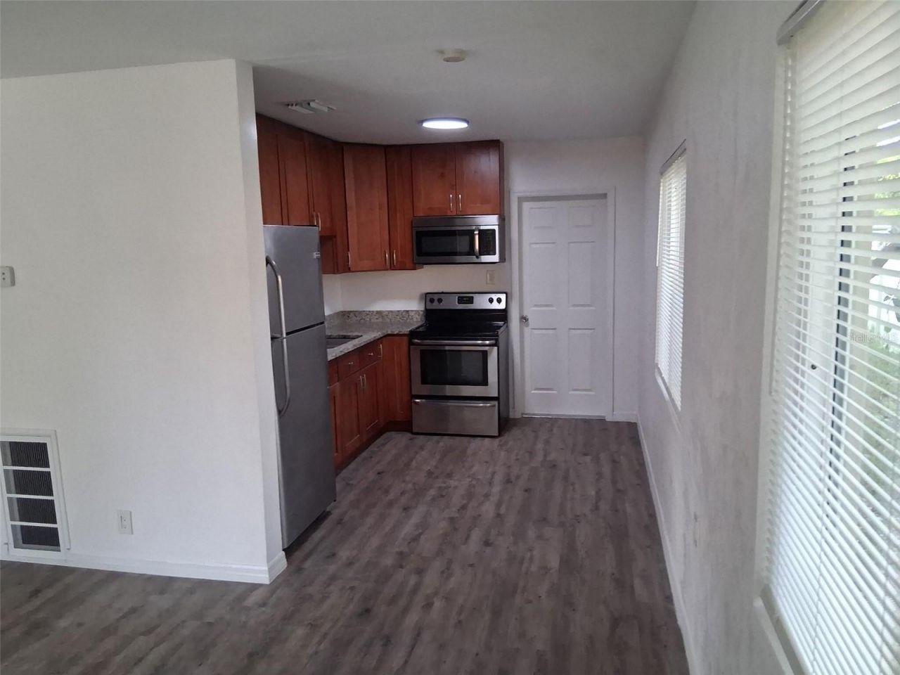 2855 40th Avenue N, Saint Petersburg, FL 33714 Photo