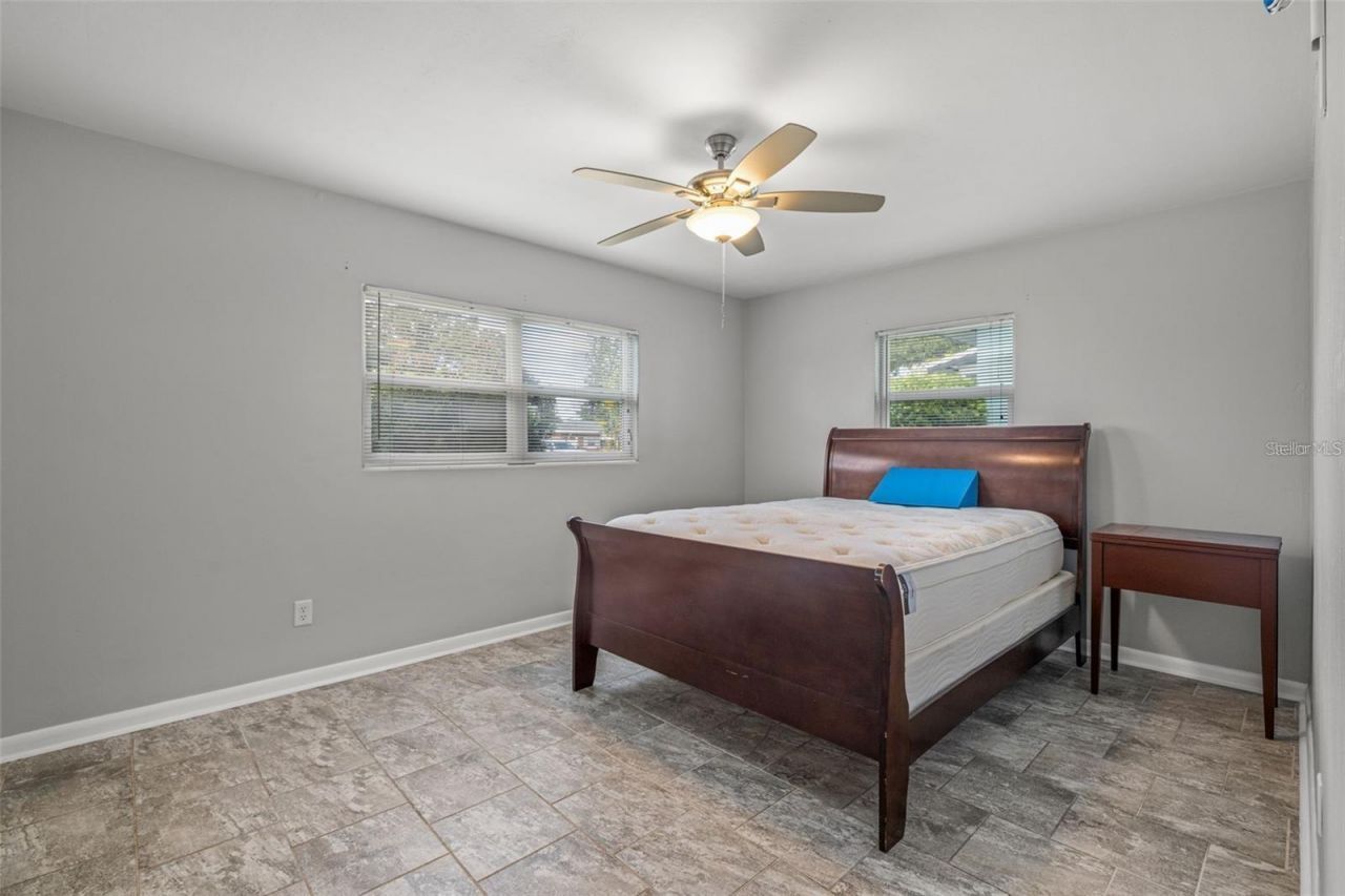 3252 21st Place Sw, Largo, FL 33774 Photo