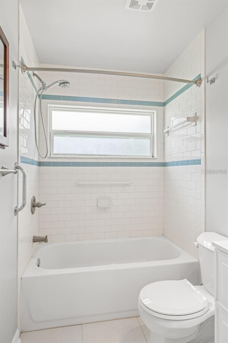 3252 21st Place Sw, Largo, FL 33774 Photo