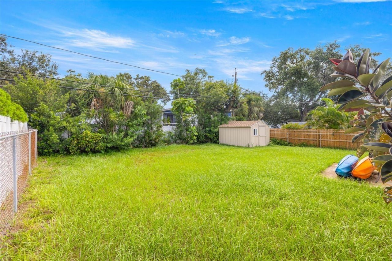 3252 21st Place Sw, Largo, FL 33774 Photo