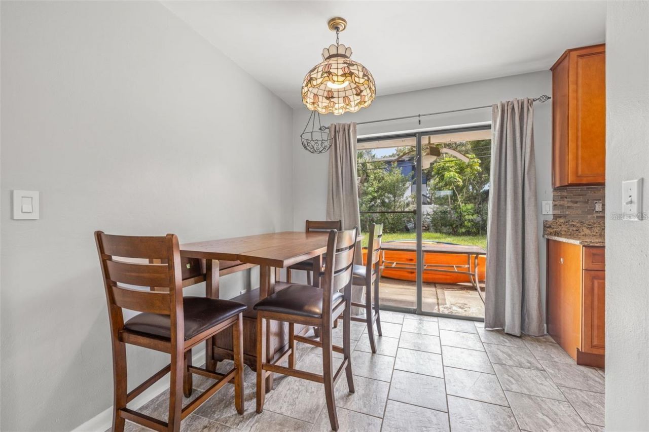 3252 21st Place Sw, Largo, FL 33774 Photo