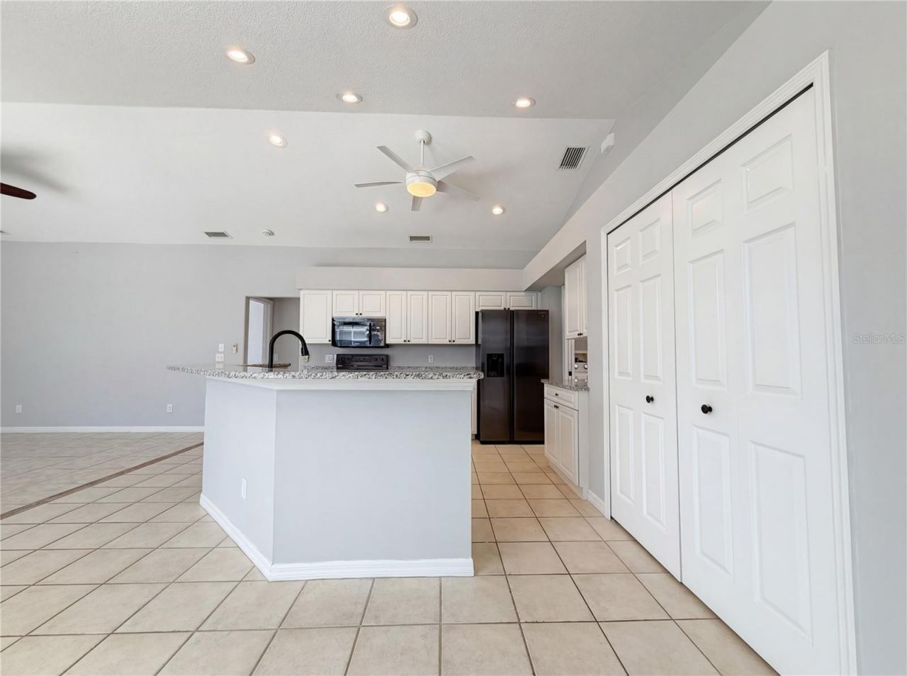 12567 SW Pembroke Circle N, Lake Suzy, FL 34269 Photo