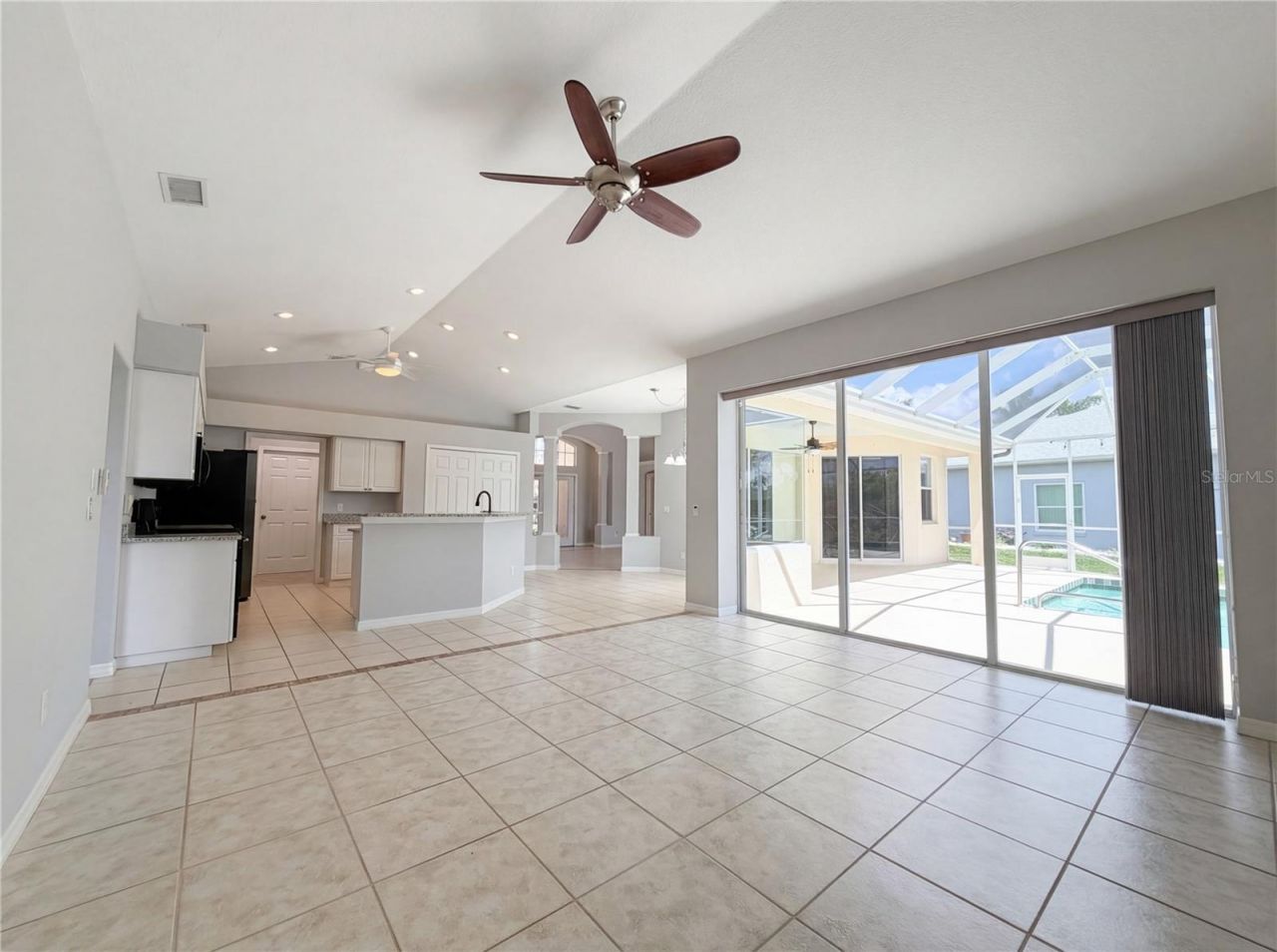 12567 SW Pembroke Circle N, Lake Suzy, FL 34269 Photo