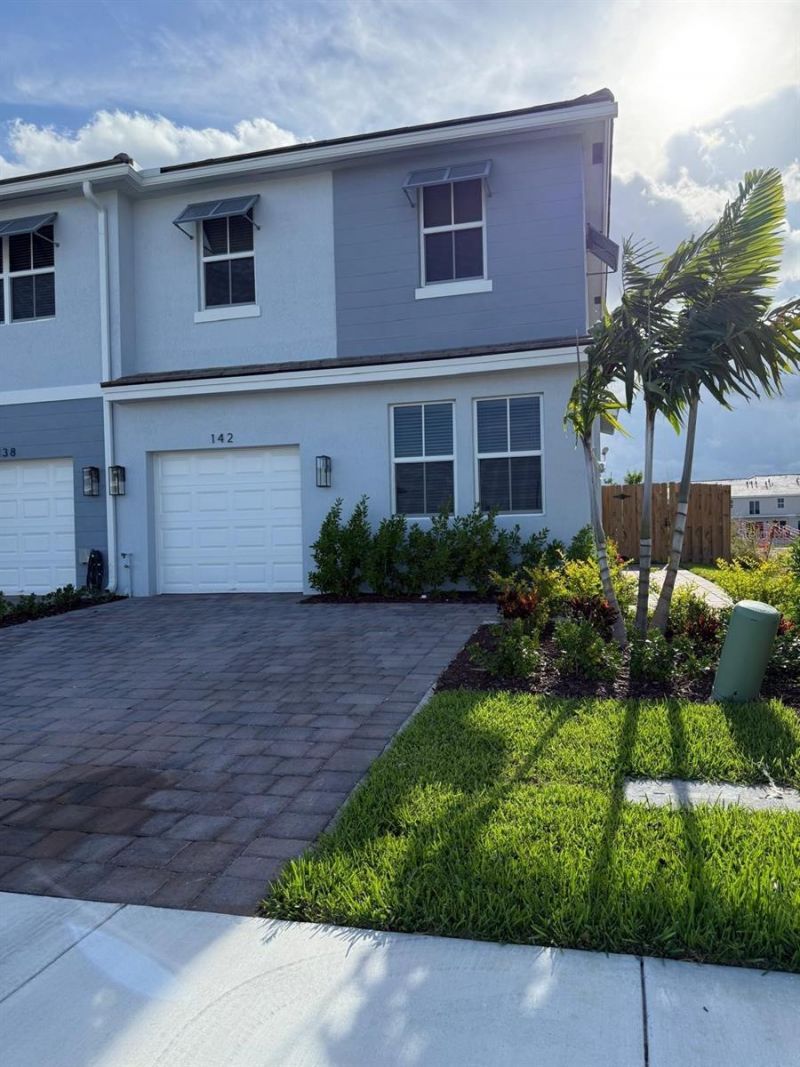 142 NE 14th Terrace , Homestead, FL 33033 Photo