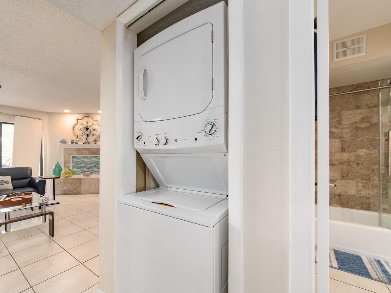 2406 Gulf Boulevard, Unit 204, Indian Rocks Beach, FL 33785 Photo