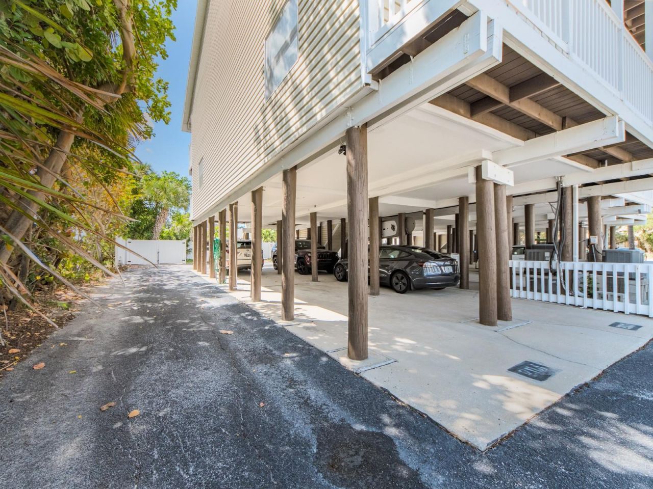 2406 Gulf Boulevard, Unit 204, Indian Rocks Beach, FL 33785 Photo