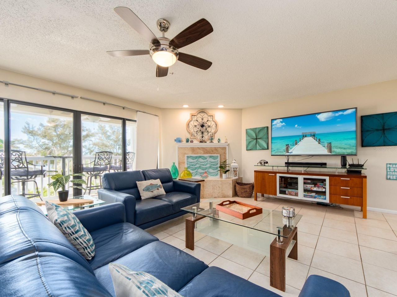 2406 Gulf Boulevard, Unit 204, Indian Rocks Beach, FL 33785 Photo