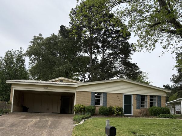 806 Bellevue Street, Clinton, MS 39056