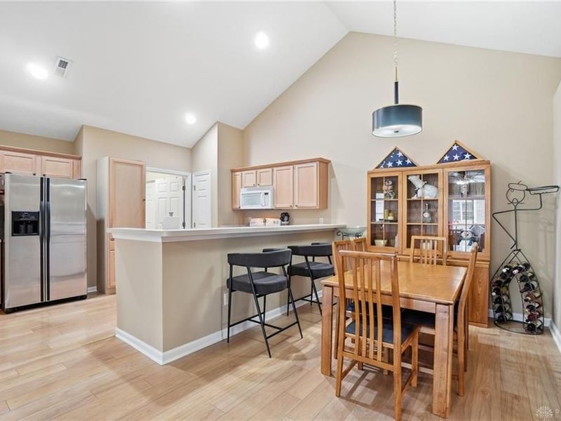 4662 Cobblestone Drive, Tipp City, OH 45371 Photo 13