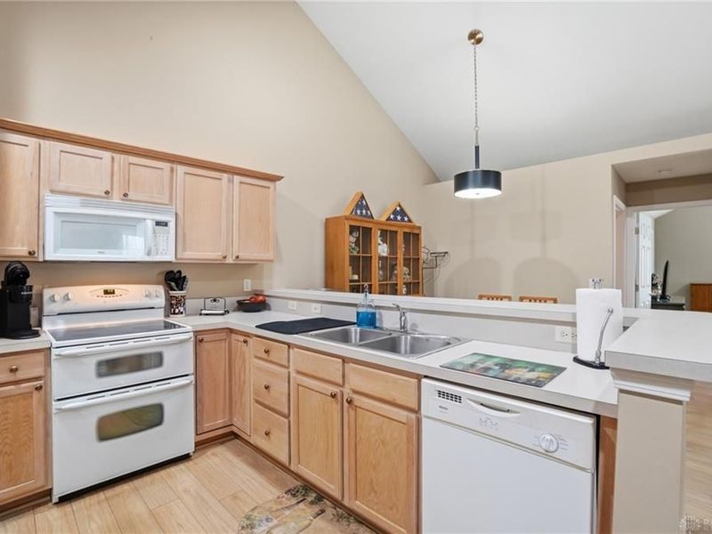 4662 Cobblestone Drive, Tipp City, OH 45371 Photo 15