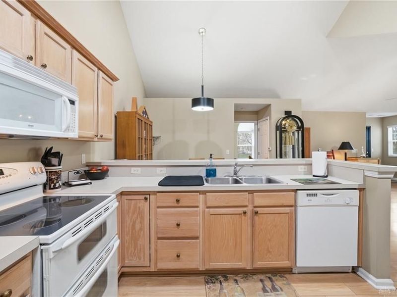 4662 Cobblestone Drive, Tipp City, OH 45371 Photo 16