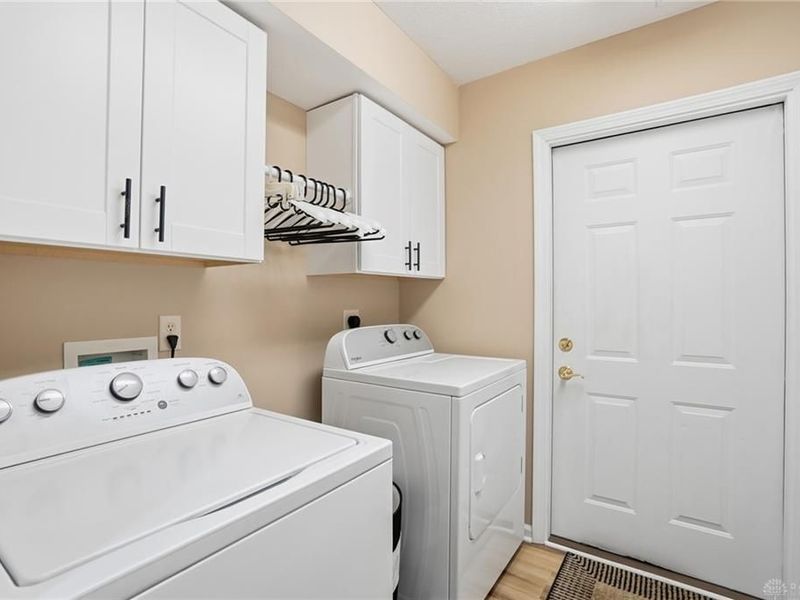 4662 Cobblestone Drive, Tipp City, OH 45371 Photo 18