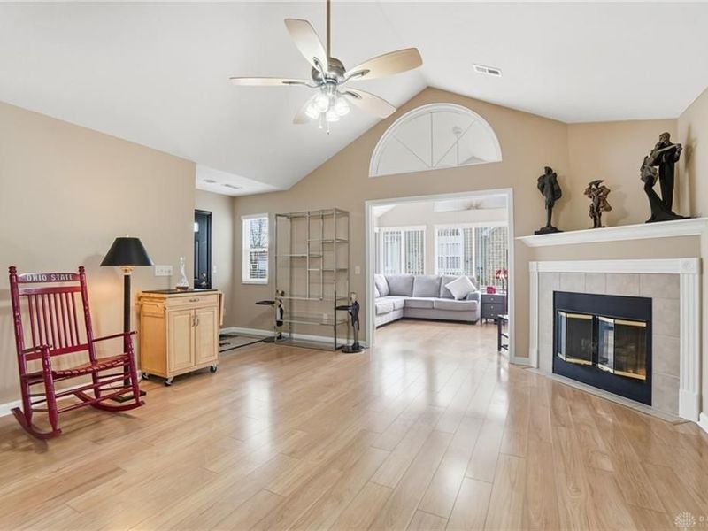 4662 Cobblestone Drive, Tipp City, OH 45371 Photo 6